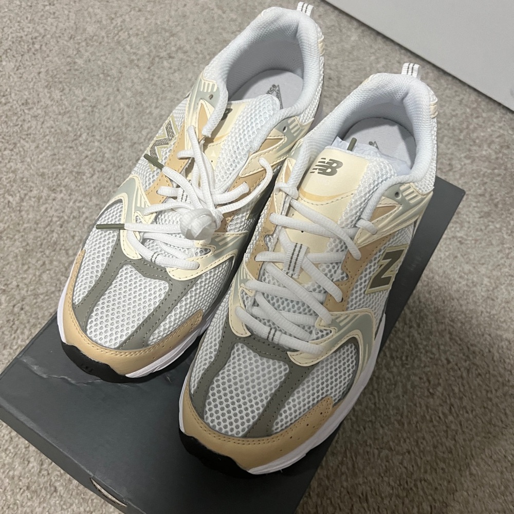 New Balance White and Tan Sneakers